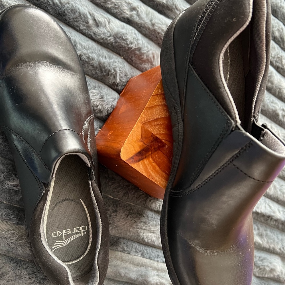 Dansko Women's Black Leather Loafers